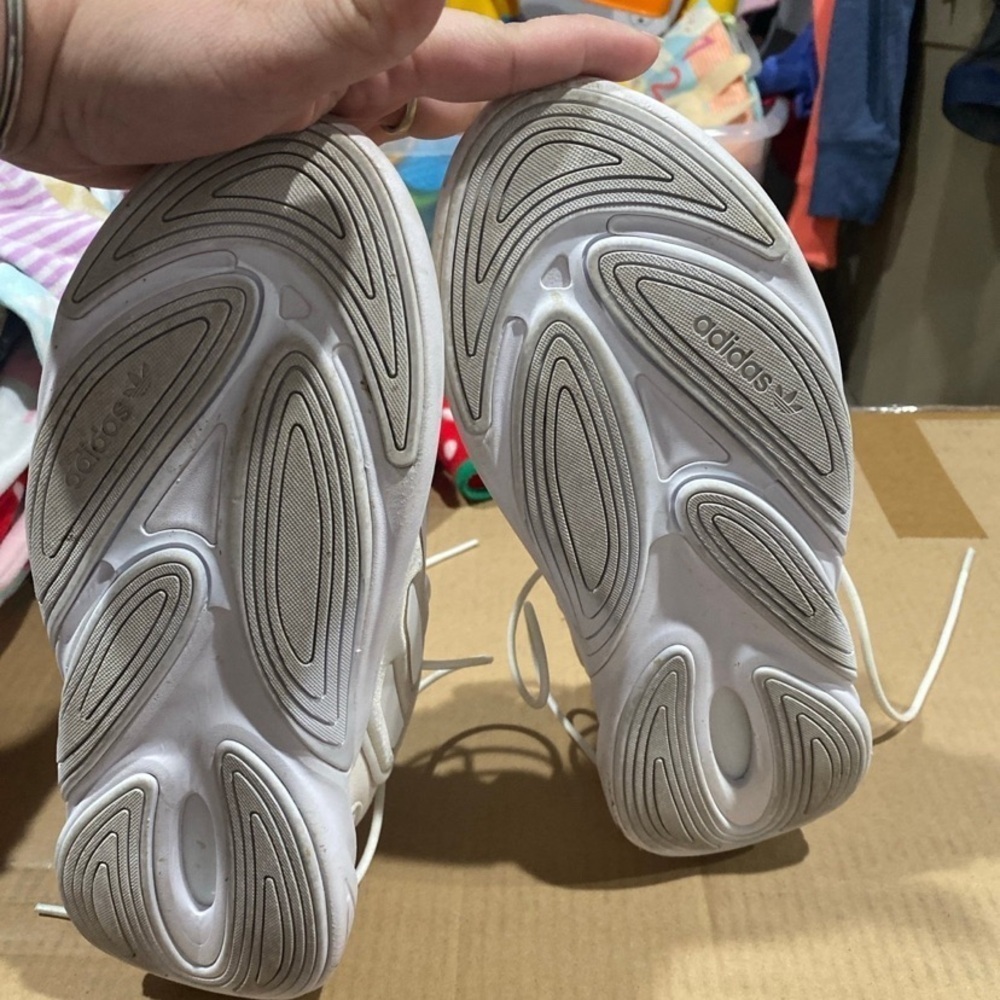 Adidas ozelias - Picture 2 of 4